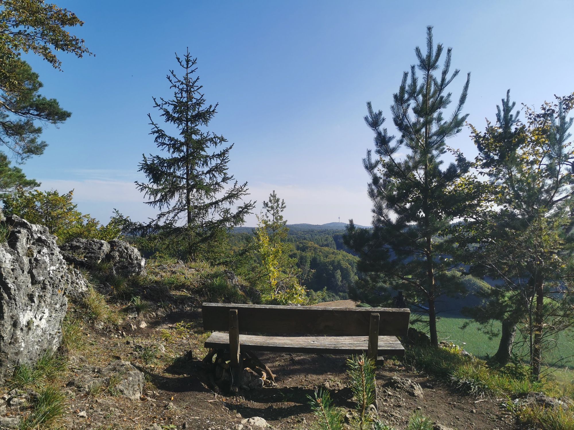 Obertrubach Rundwanderung der Felstunnel