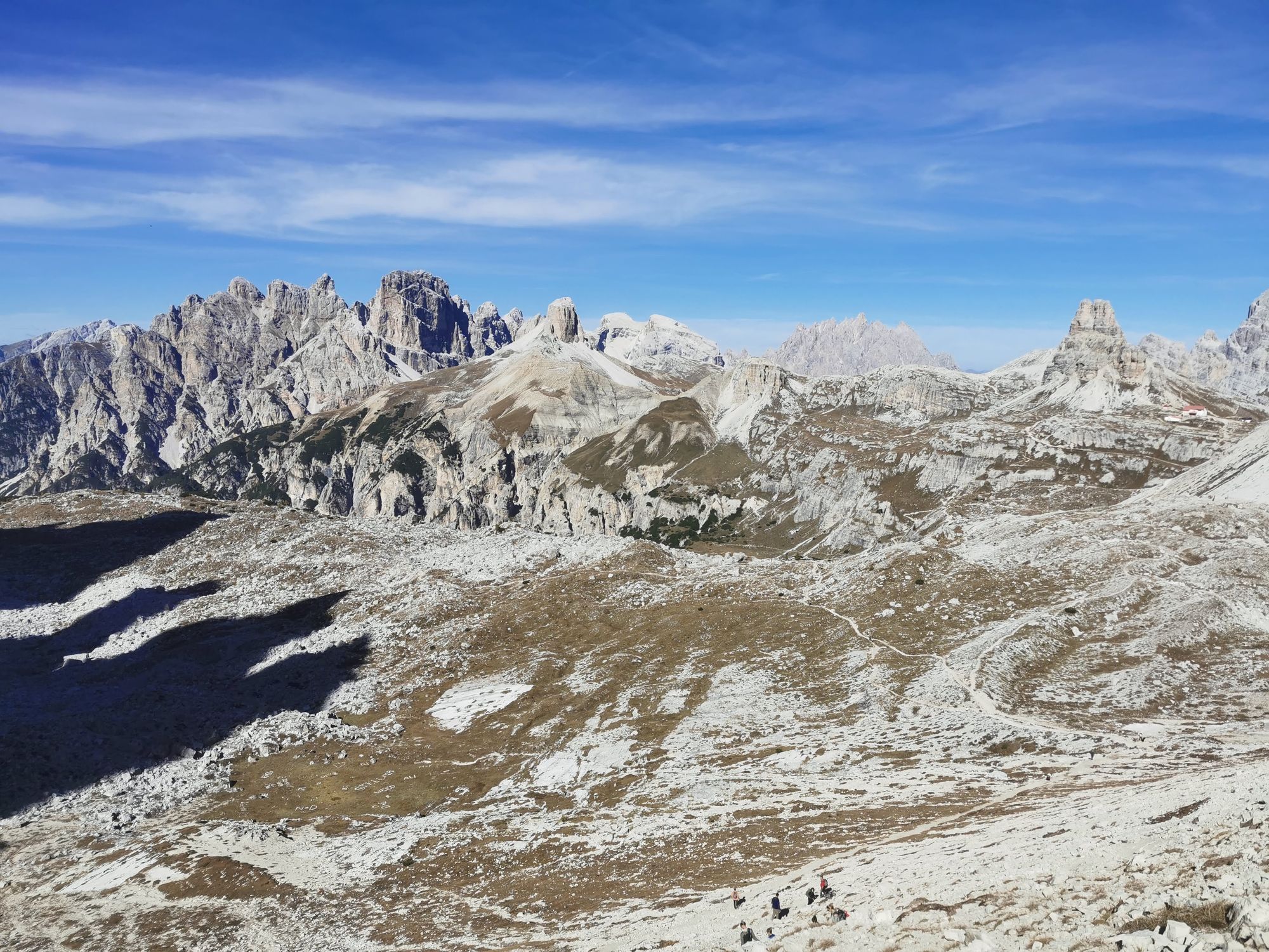 Um die Drei Zinnen in den Dolomiten wandern