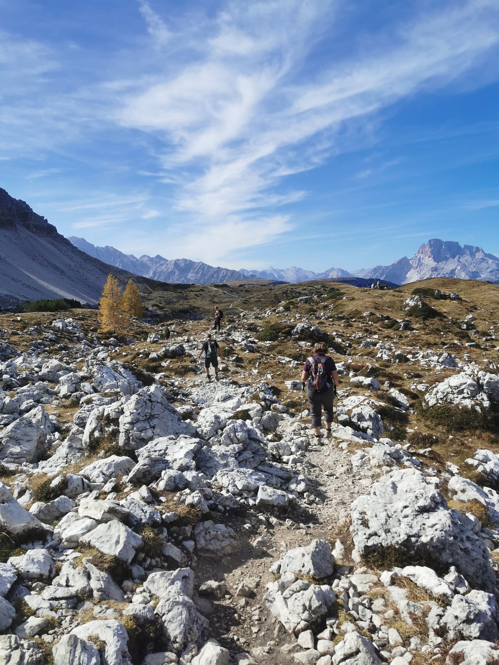 Um die Drei Zinnen in den Dolomiten wandern