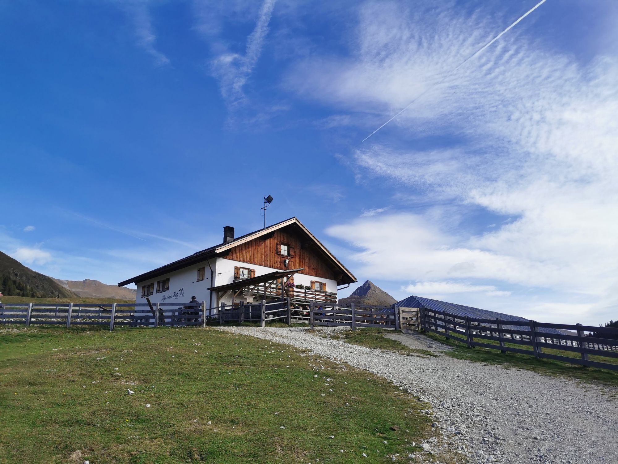 Sextener Dolomiten: Almwanderung Seikofel - Alpe Nemes Hütte - Malga Coltrondo