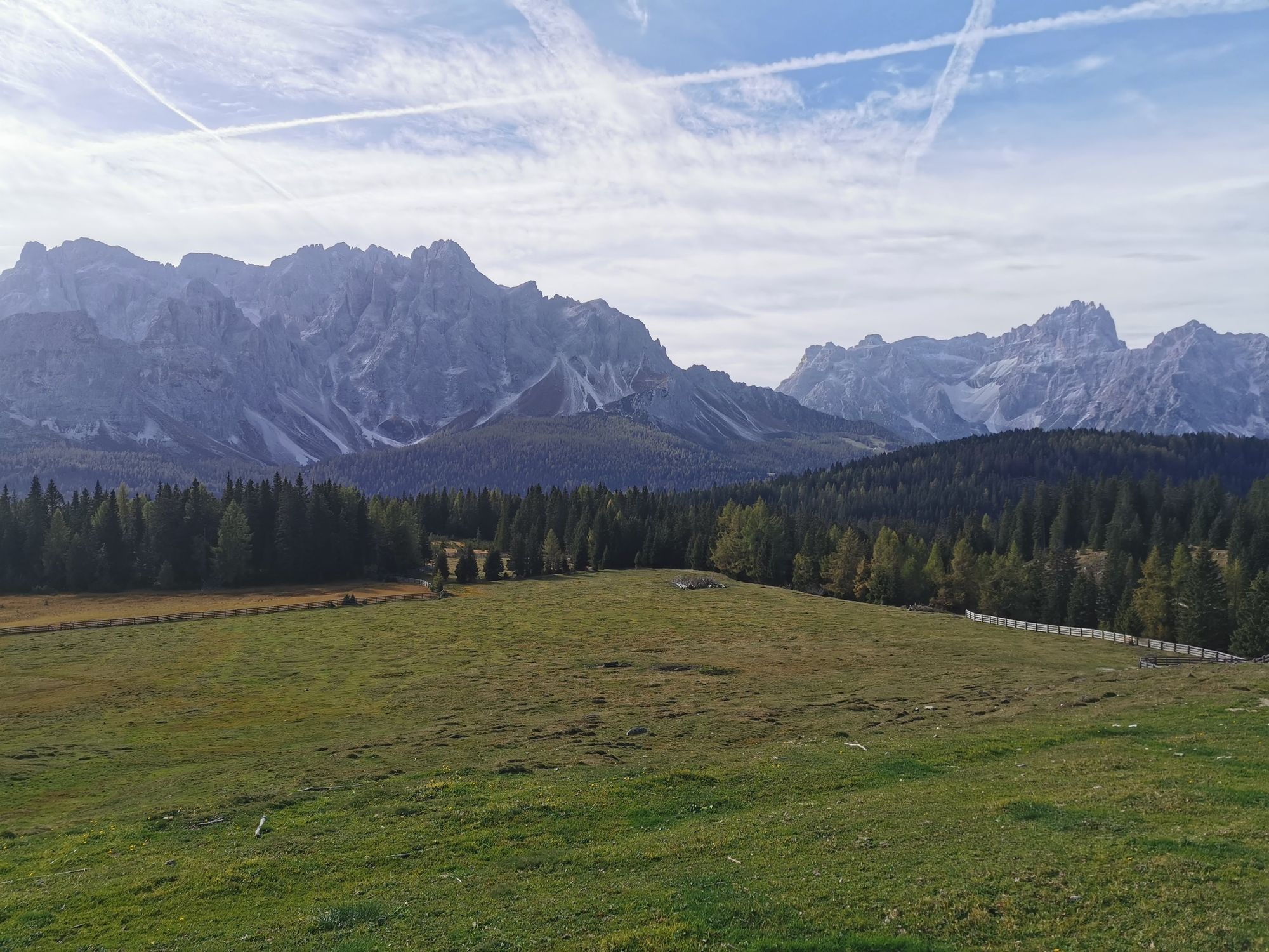 Sextener Dolomiten: Almwanderung Seikofel - Alpe Nemes Hütte - Malga Coltrondo