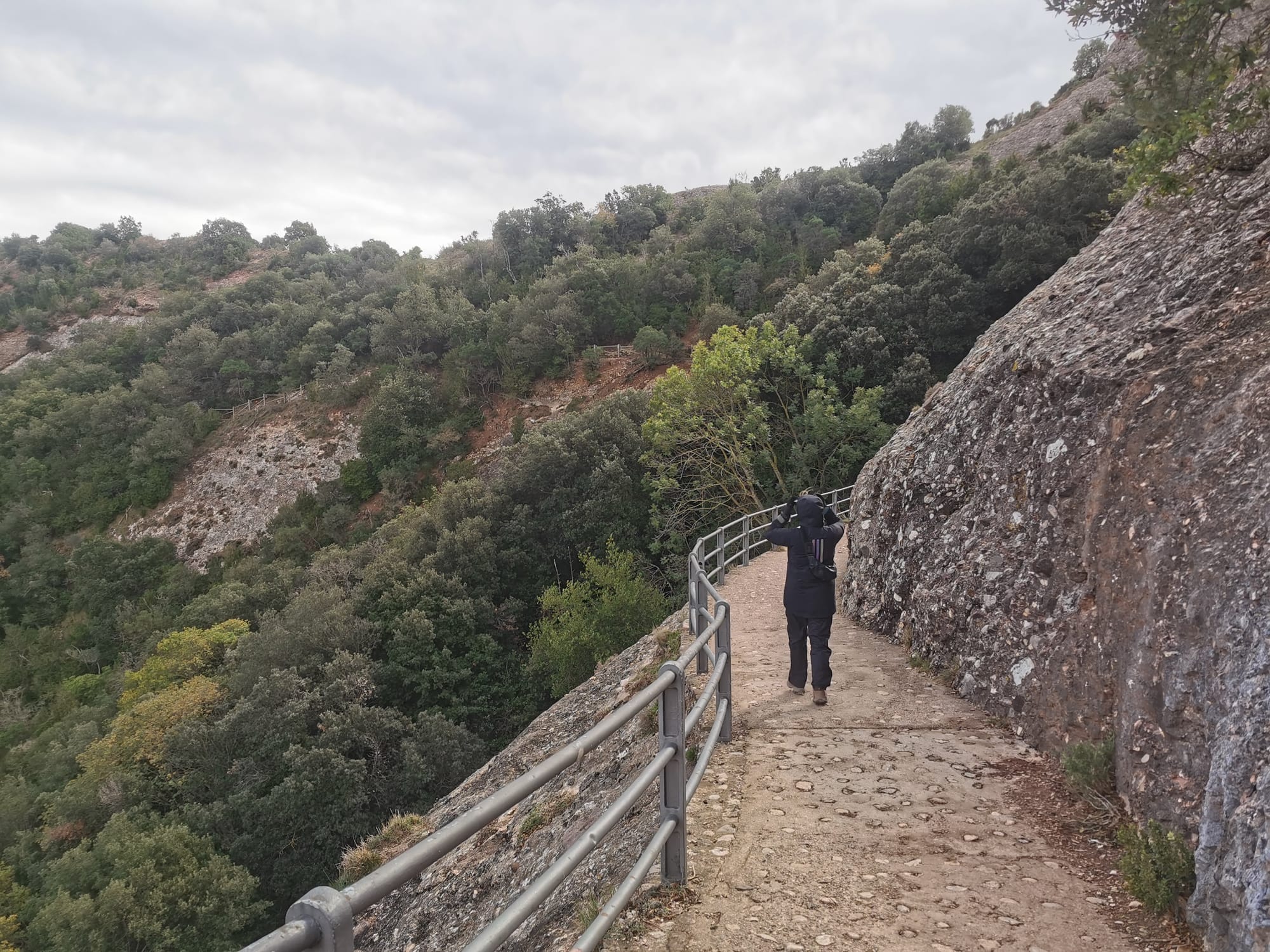 Montserrat: Wandern vom Kloster auf den Sant Jeroni Gipfel