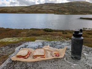 Nahrung auf anspruchsvollen Wanderungen: Warum Kalorien mehr als nur Energie sind